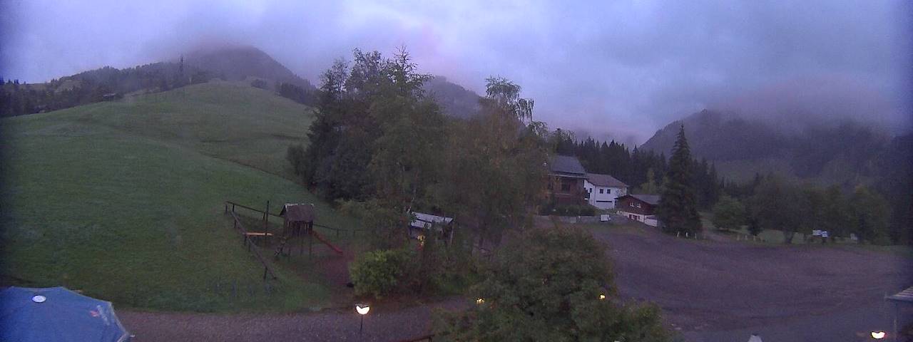 Live camera feed from Bergrestaurant Gfellen, Finsterwald in Finsterwald
