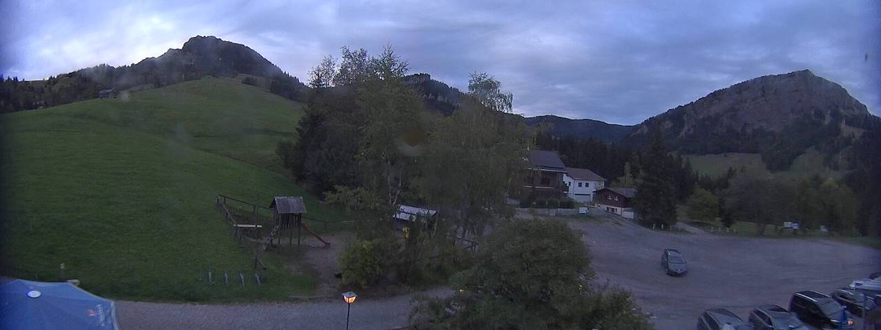 Live camera feed from Bergrestaurant Gfellen, Finsterwald in Finsterwald
