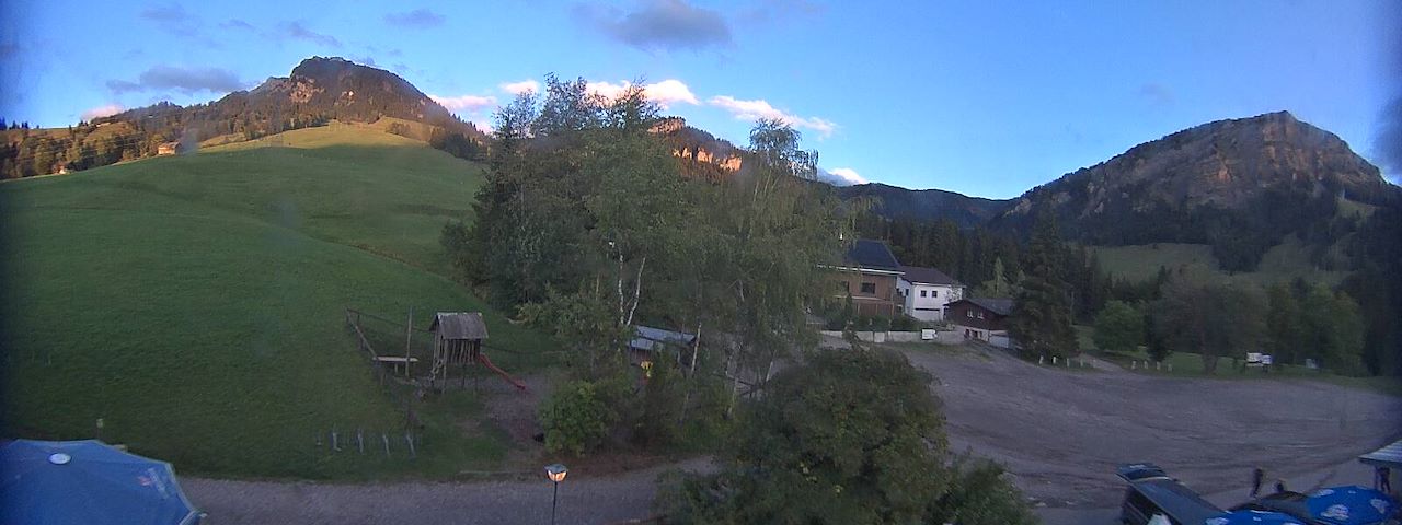 Live camera feed from Bergrestaurant Gfellen, Finsterwald in Finsterwald