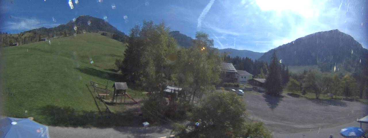 Live camera feed from Bergrestaurant Gfellen, Finsterwald in Finsterwald