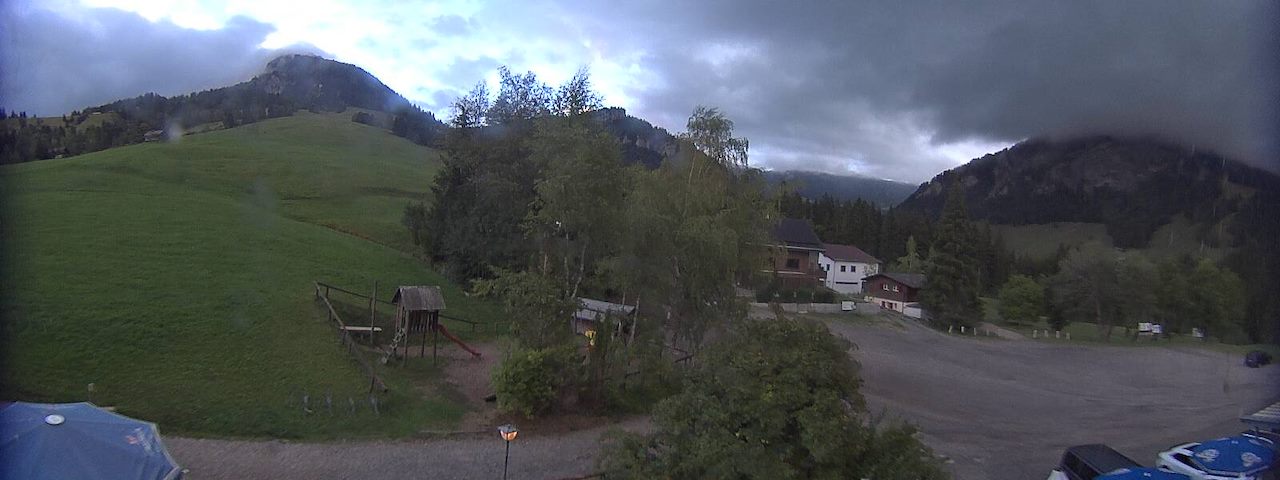 Live camera feed from Bergrestaurant Gfellen, Finsterwald in Finsterwald