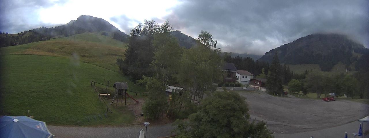 Live camera feed from Bergrestaurant Gfellen, Finsterwald in Finsterwald
