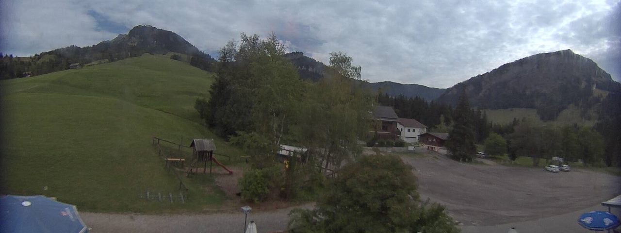Live camera feed from Bergrestaurant Gfellen, Finsterwald in Finsterwald