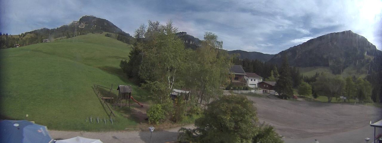 Live camera feed from Bergrestaurant Gfellen, Finsterwald in Finsterwald
