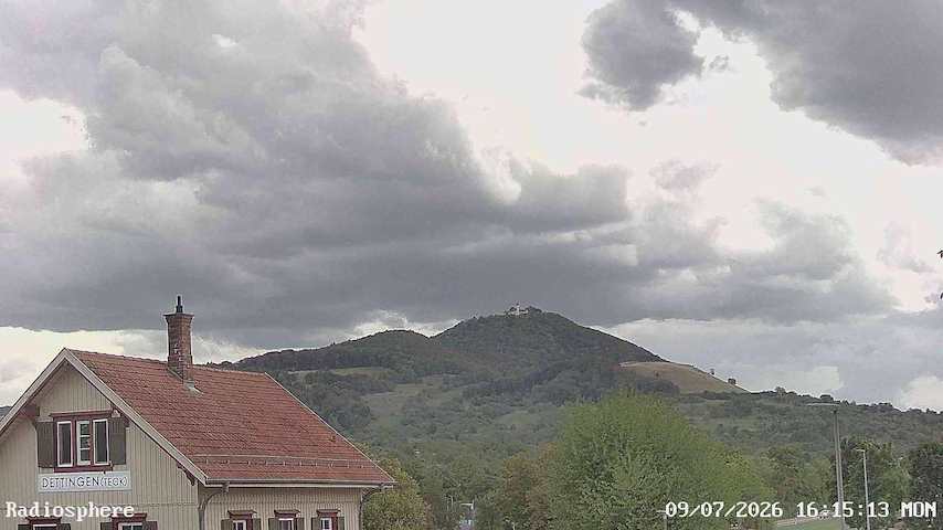 Live camera feed from RADiOSPHERE-BURG TECK in Burg Teck in Owen