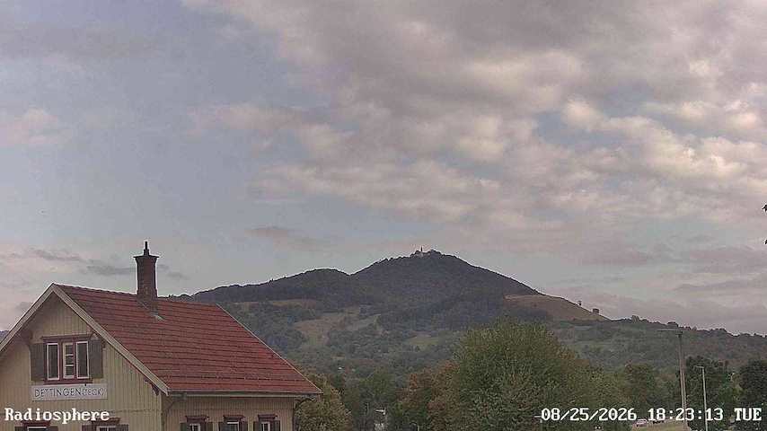 Live camera feed from RADiOSPHERE-BURG TECK in Burg Teck in Owen