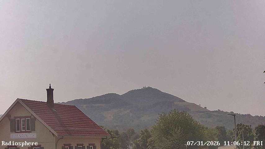 بث كاميرا مباشر من RADiOSPHERE-BURG TECK في Burg Teck in Owen