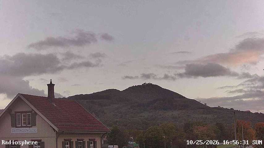 Tiešraides kameras kanāls no RADiOSPHERE-BURG TECK Burg Teck in Owen