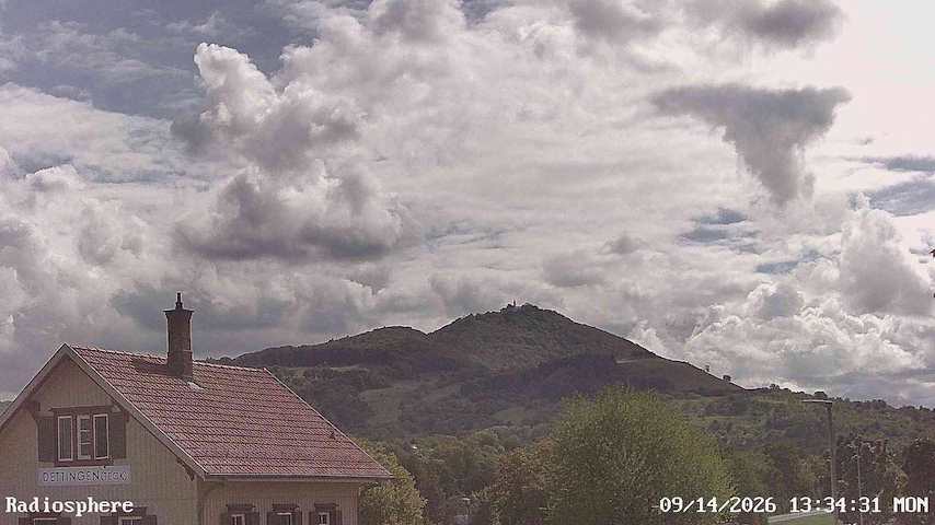 بث كاميرا مباشر من RADiOSPHERE-BURG TECK في Burg Teck in Owen