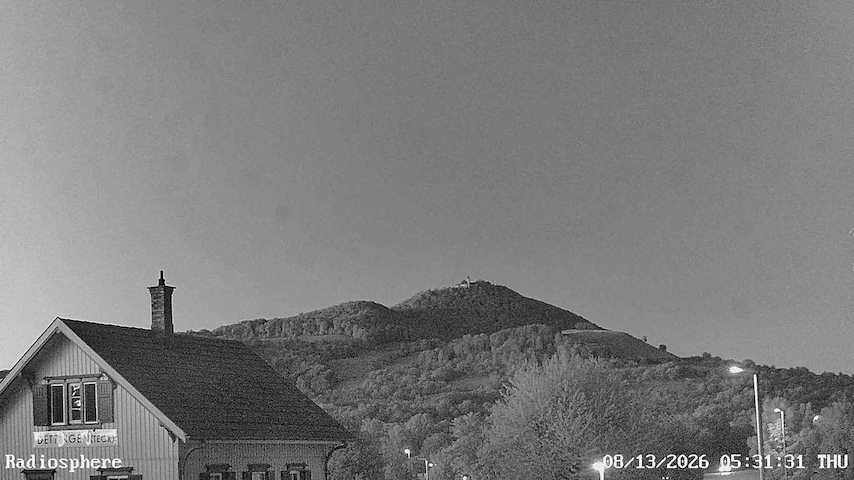 Live camera feed from RADiOSPHERE-BURG TECK in Burg Teck in Owen