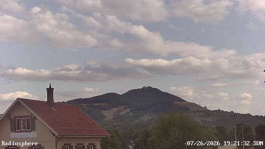 بث كاميرا مباشر من RADiOSPHERE-BURG TECK في Burg Teck in Owen